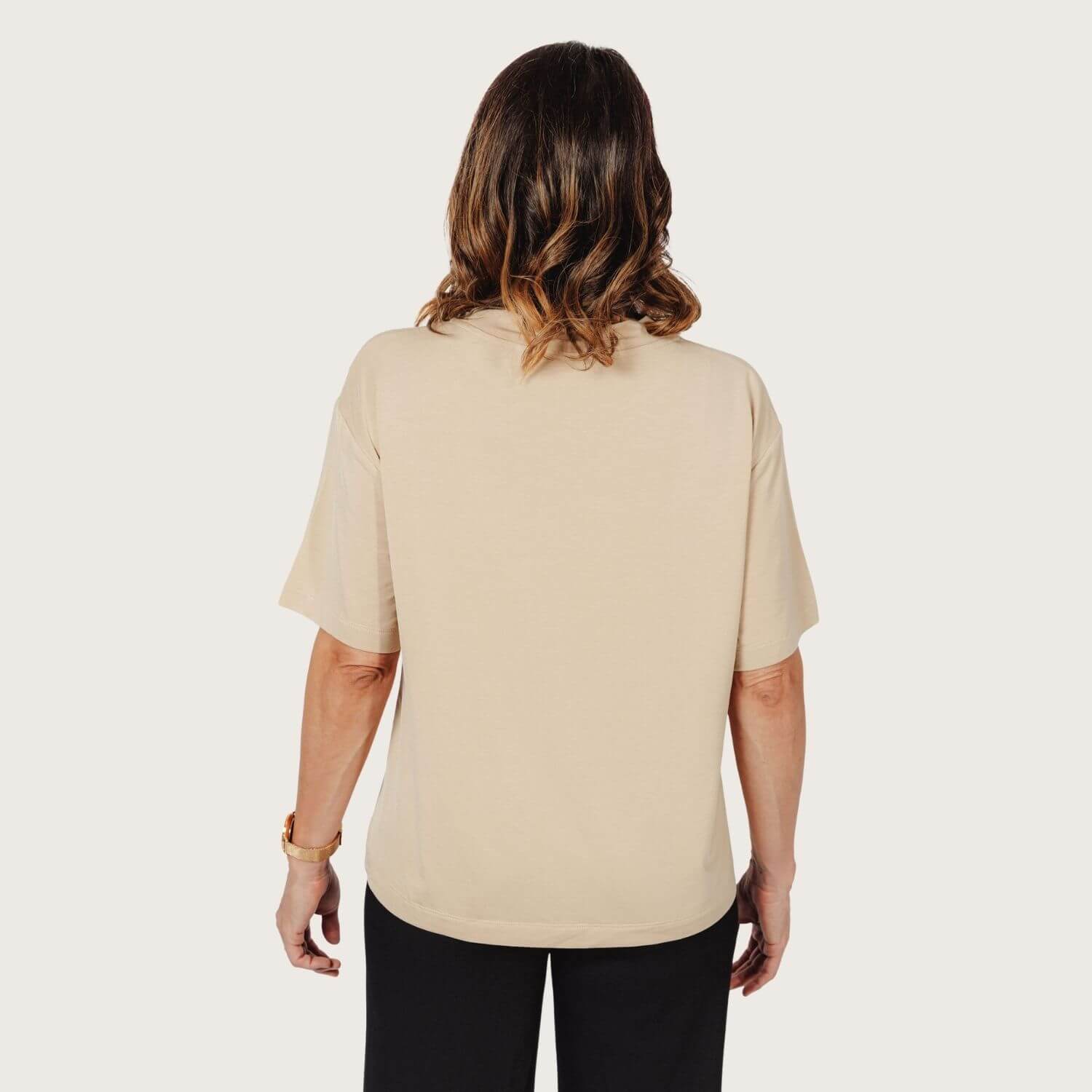 Lyvora Breeze Tee
